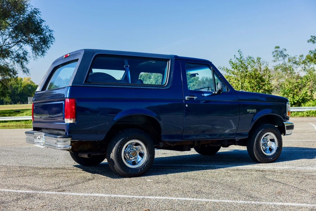 1994 Ford Bronco 5th Gen - Image 14 of 31