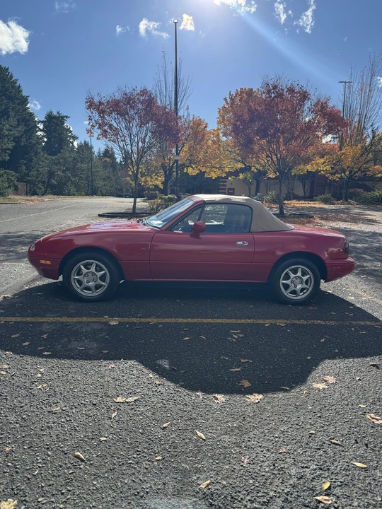 1994 Mazda NA MX-5 Miata - Image 6 of 31
