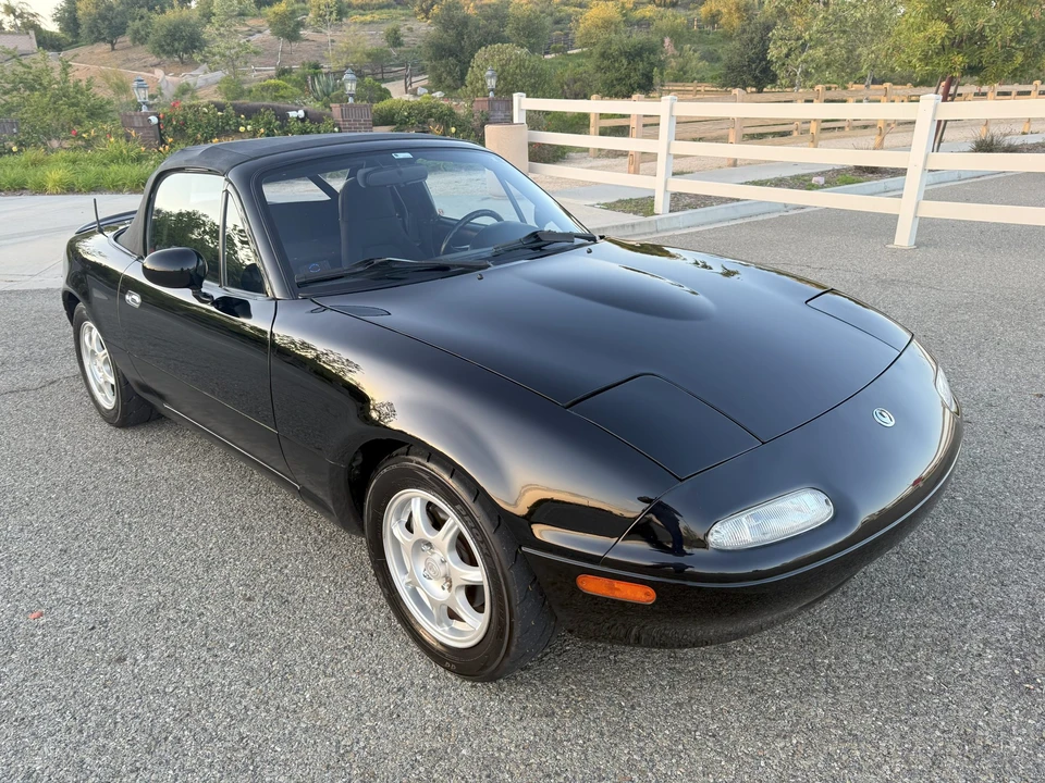 1994 Mazda NA MX-5 Miata - Image 15 of 31