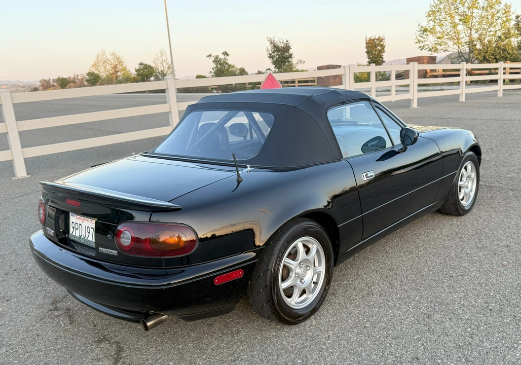 1994 Mazda NA MX-5 Miata - Image 18 of 31
