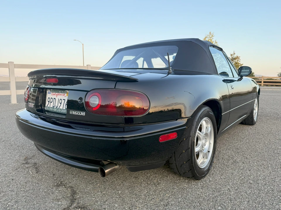 1994 Mazda NA MX-5 Miata - Image 20 of 31