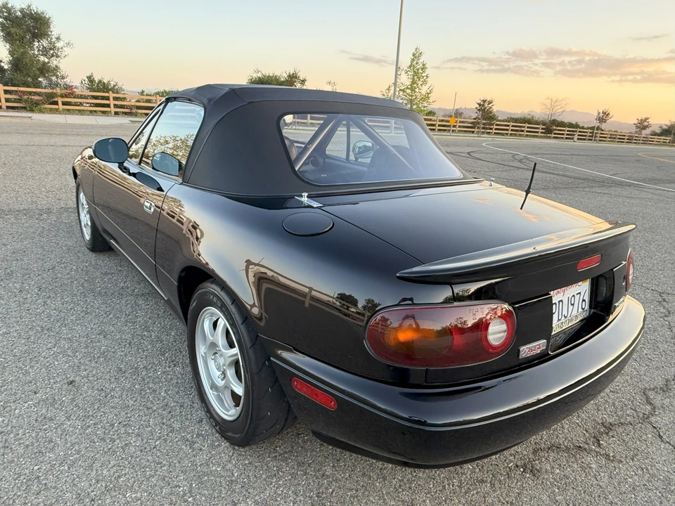 1994 Mazda NA MX-5 Miata - Image 23 of 31