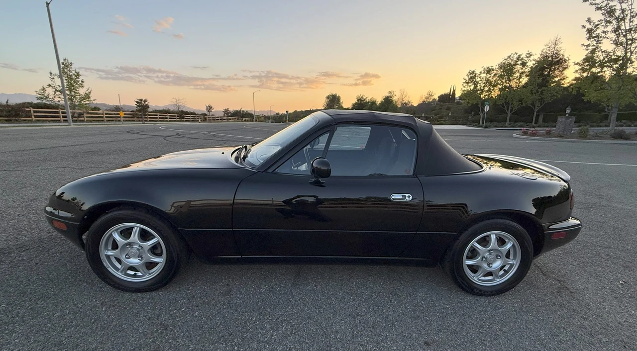 1994 Mazda NA MX-5 Miata - Image 25 of 31