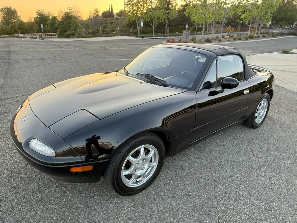 1994 Mazda NA MX-5 Miata - Image 12 of 31