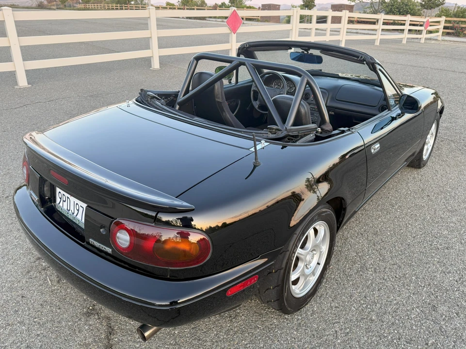 1994 Mazda NA MX-5 Miata - Image 8 of 31
