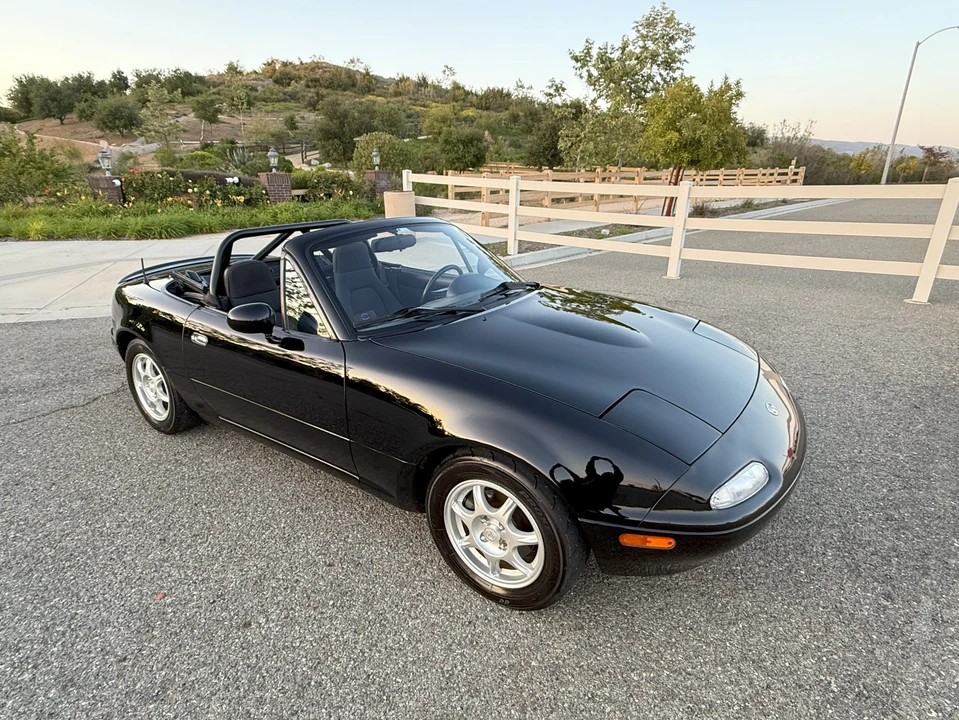 1994 Mazda NA MX-5 Miata - Image 5 of 31