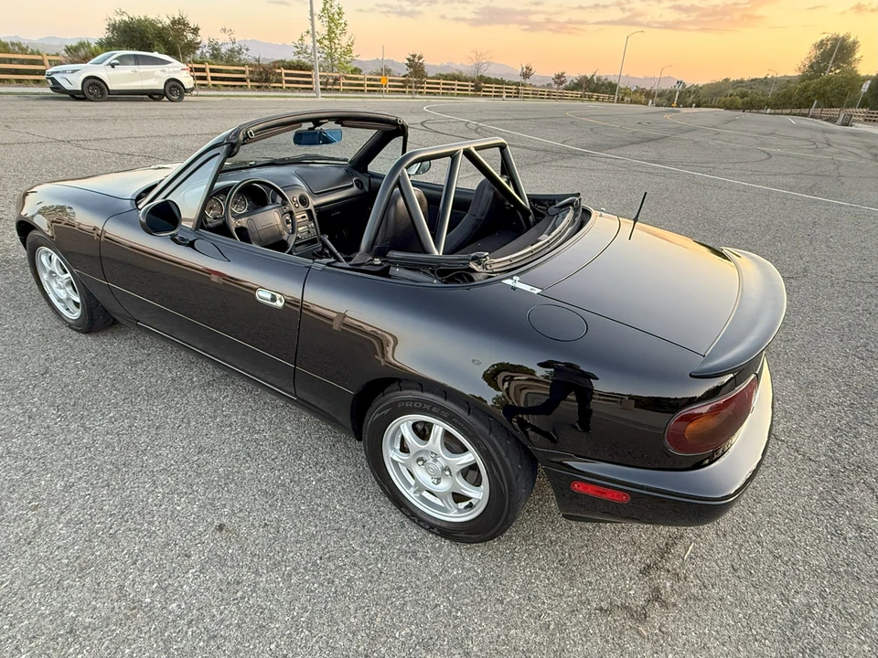 1994 Mazda NA MX-5 Miata - Image 10 of 31