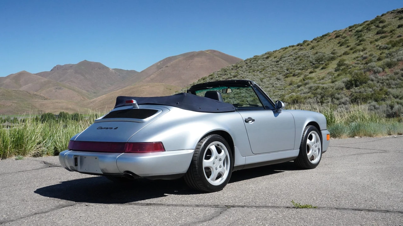 1994 Porsche 964 Carrera - Image 10 of 31