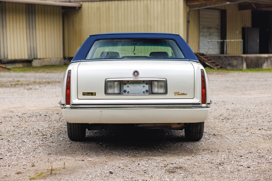 1995 Cadillac DeVille 7th Gen - Image 8 of 31