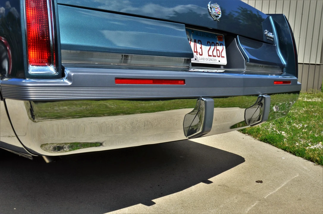 1996 Cadillac Fleetwood - Image 28 of 31