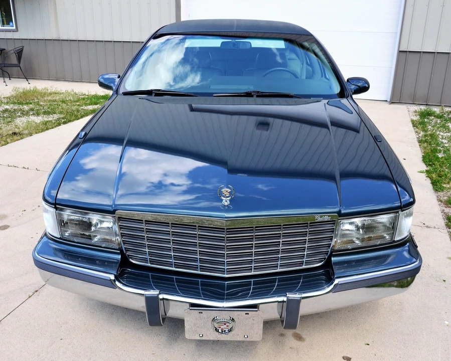 1996 Cadillac Fleetwood - Image 7 of 31