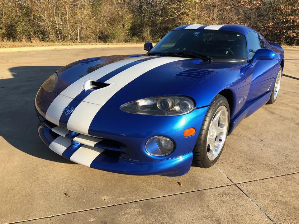 1996 Dodge Viper GTS 2nd Gen - Image 2 of 31