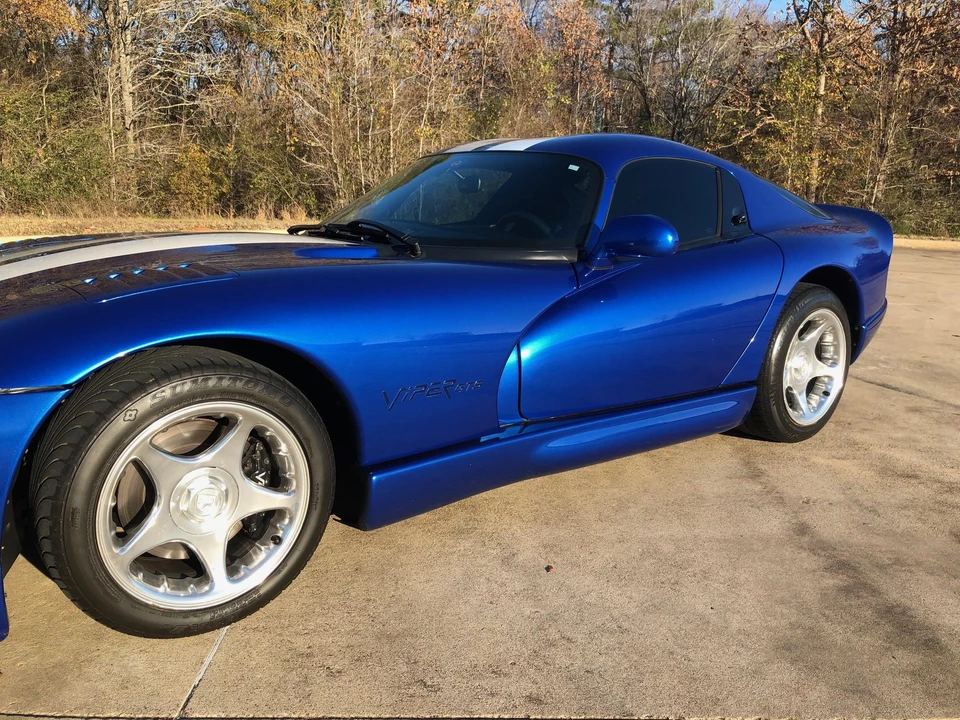 1996 Dodge Viper GTS 2nd Gen - Image 21 of 31
