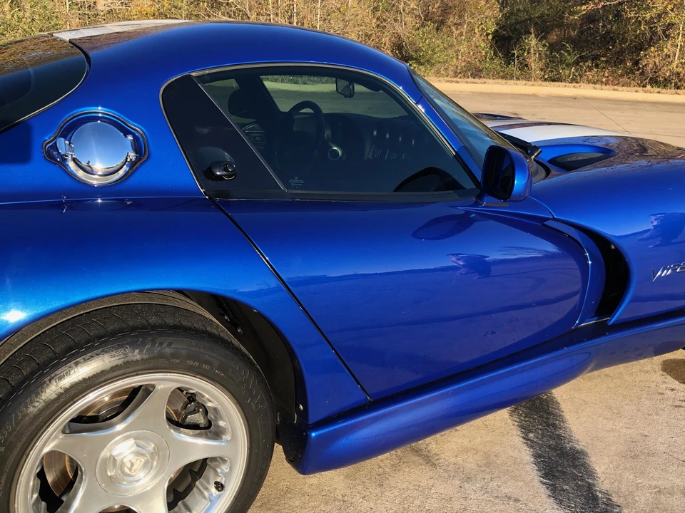1996 Dodge Viper GTS 2nd Gen - Image 30 of 31