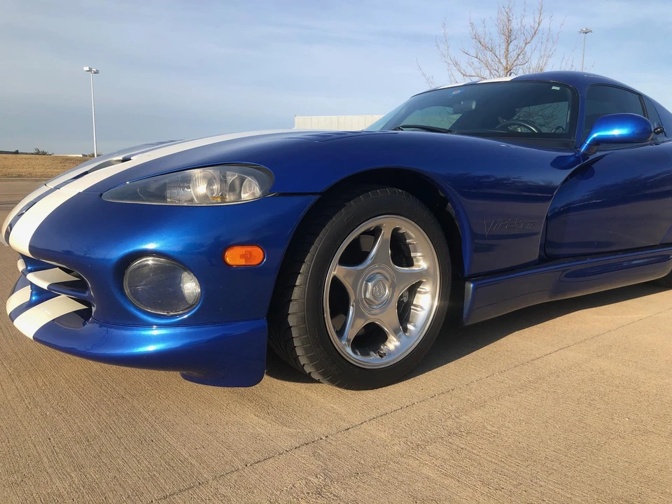 1996 Dodge Viper GTS 2nd Gen - Image 20 of 31