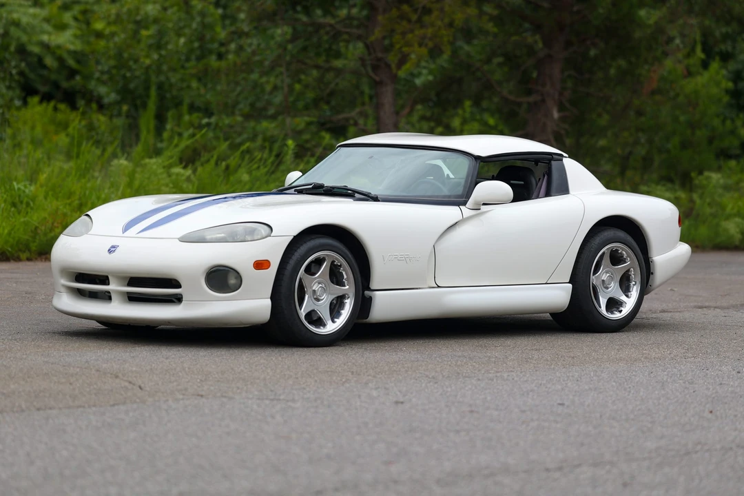 1996 Dodge Viper 2nd Gen - Image 14 of 31