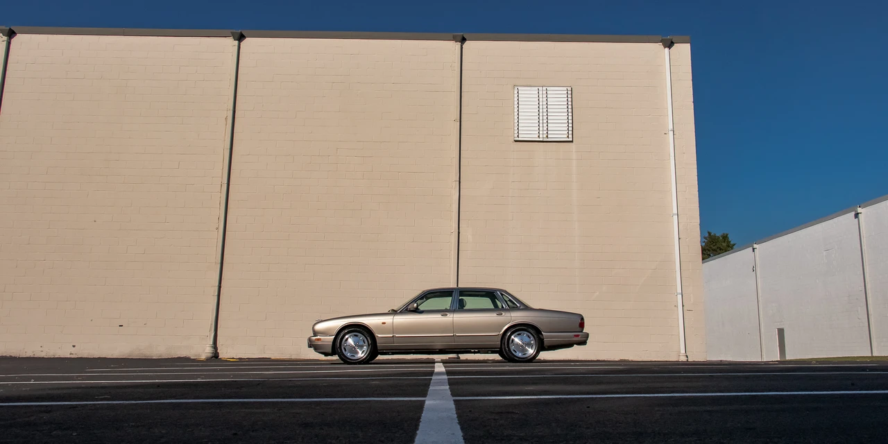 1996 Jaguar X300 XJ - Image 9 of 31