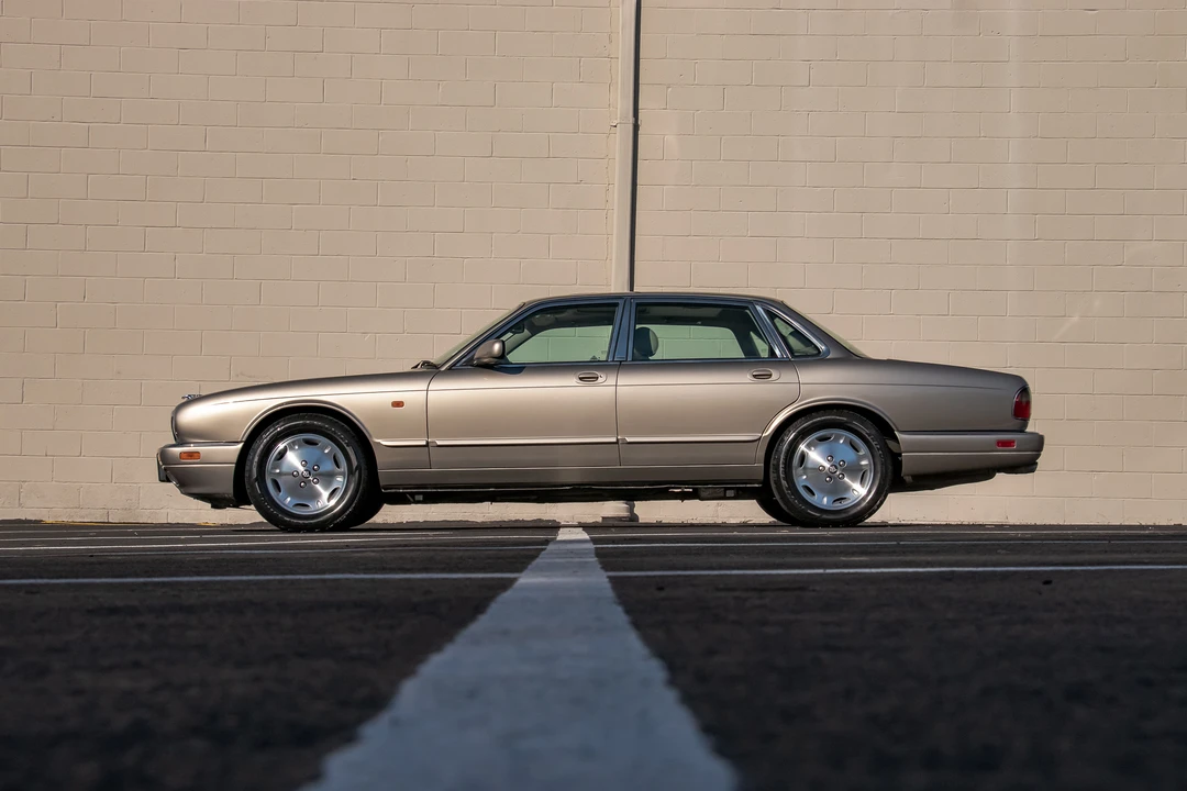 1996 Jaguar X300 XJ - Image 9 of 31