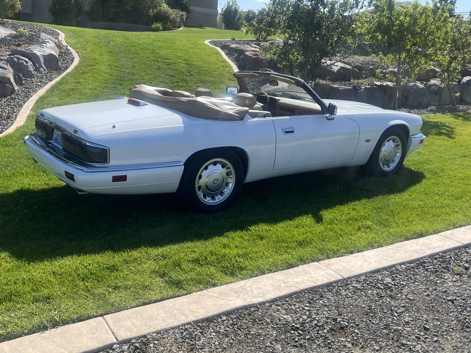 1996 Jaguar XJS Convertible - Image 11 of 31