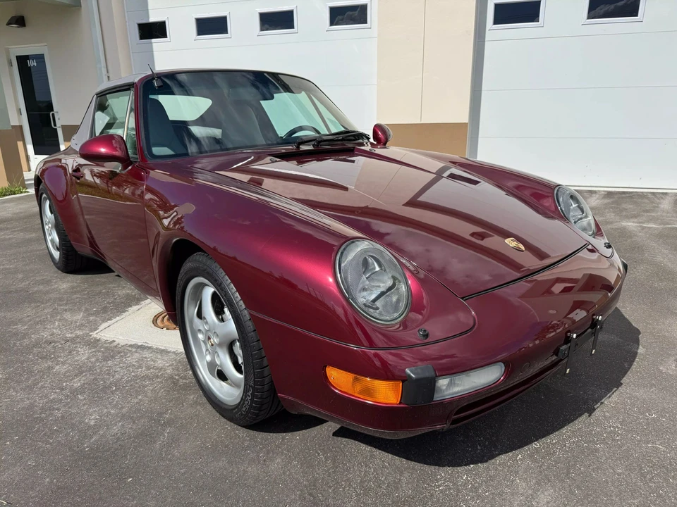 1996 Porsche 993 Carrera 4 - Image 9 of 31