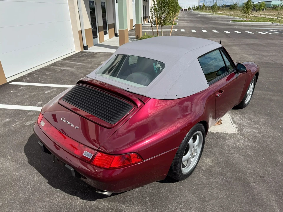1996 Porsche 993 Carrera 4 - Image 13 of 31