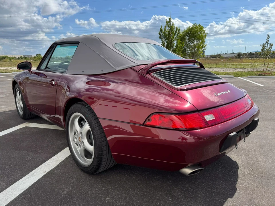 1996 Porsche 993 Carrera 4 - Image 20 of 31