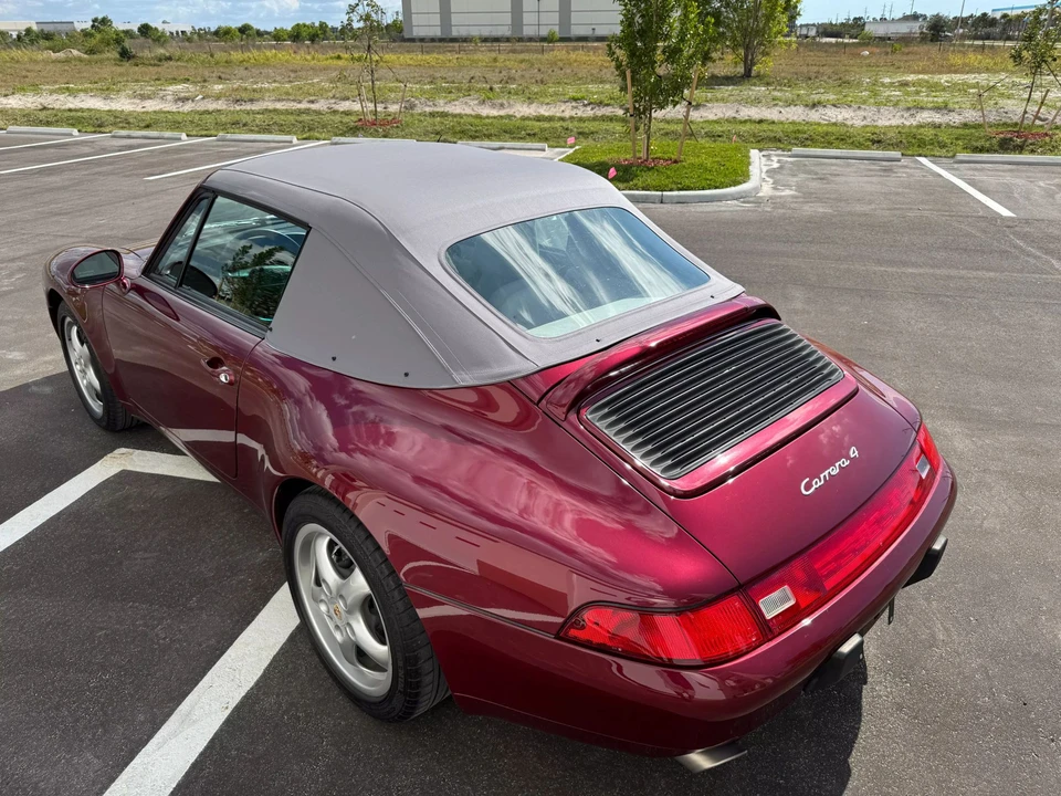 1996 Porsche 993 Carrera 4 - Image 19 of 31