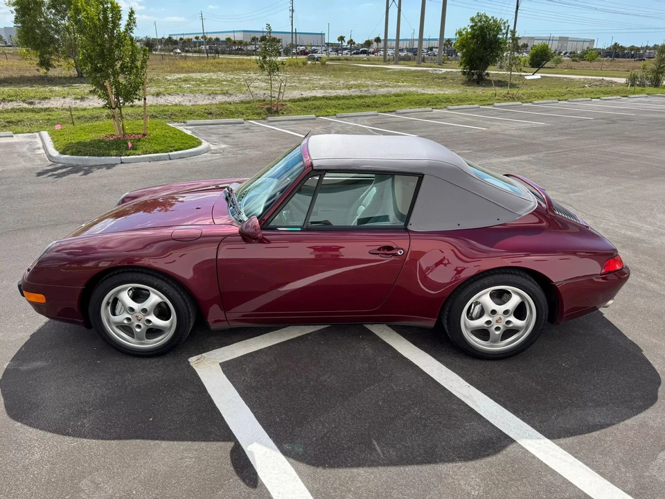 1996 Porsche 993 Carrera 4 - Image 22 of 31