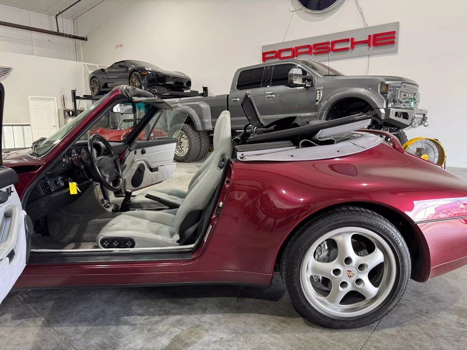 1996 Porsche 993 Carrera 4 - Image 27 of 31