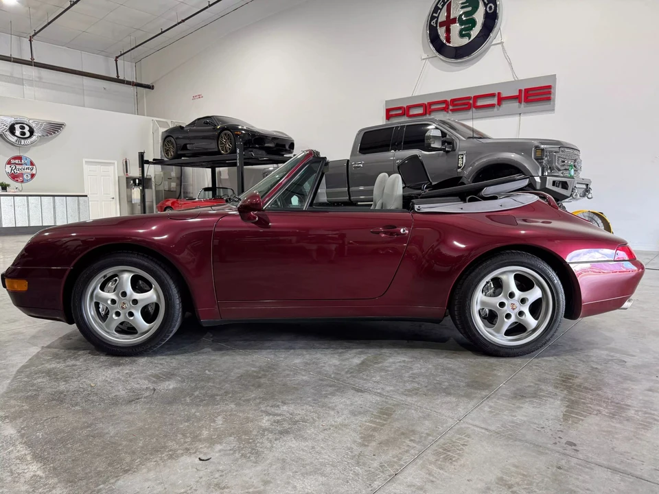 1996 Porsche 993 Carrera 4 - Image 25 of 31