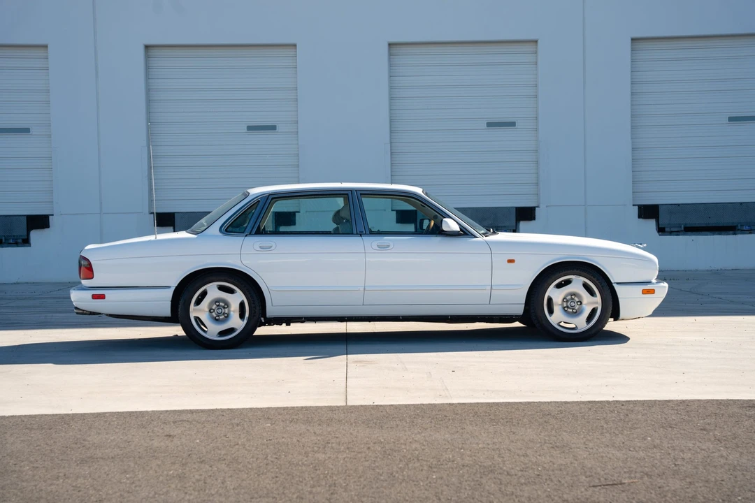 1997 Jaguar X306 XJR - Image 11 of 31
