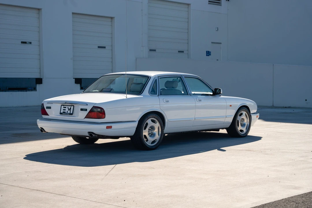 1997 Jaguar X306 XJR - Image 12 of 31