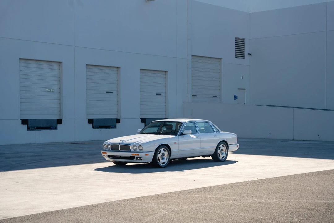 1997 Jaguar X306 XJR - Image 2 of 31