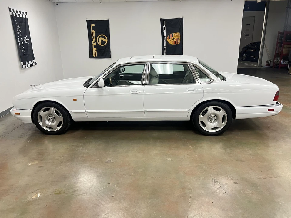 1997 Jaguar X306 XJR - Image 31 of 31
