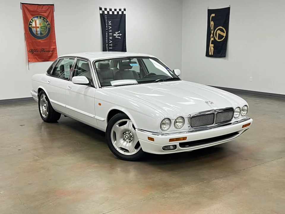1997 Jaguar X306 XJR - Image 26 of 31
