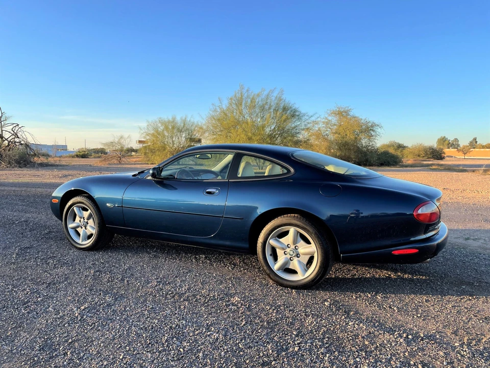 1997 Jaguar X100 XK8 - Image 10 of 31