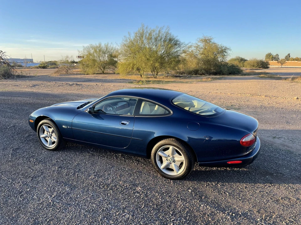 1997 Jaguar X100 XK8 - Image 11 of 31