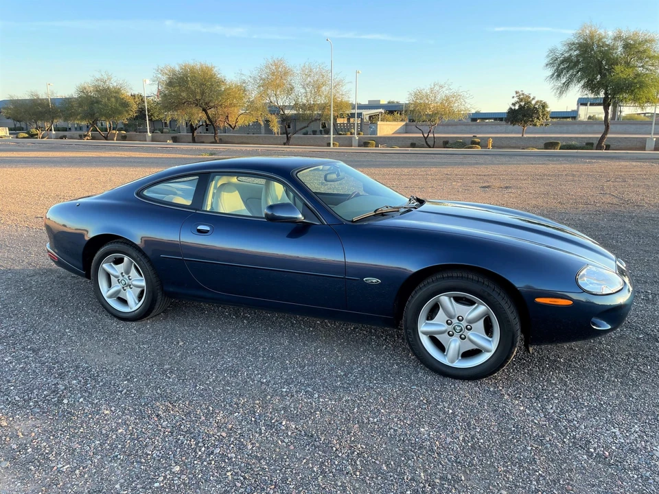 1997 Jaguar X100 XK8 - Image 19 of 31