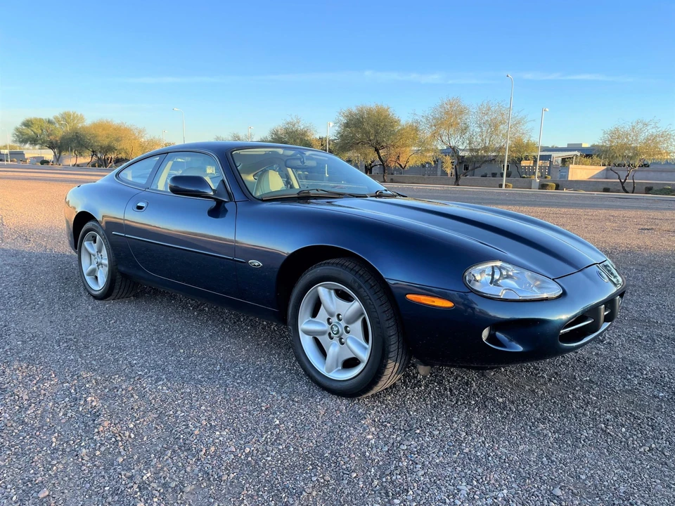 1997 Jaguar X100 XK8 - Image 22 of 31