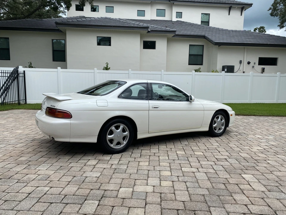 1997 Lexus SC400 - Image 14 of 31