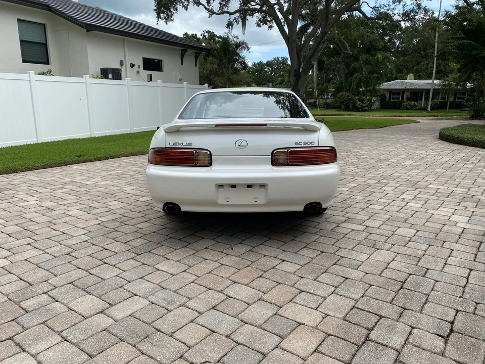 1997 Lexus SC400 - Image 10 of 31