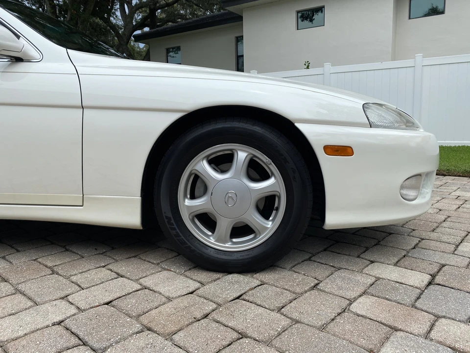 1997 Lexus SC400 - Image 27 of 31