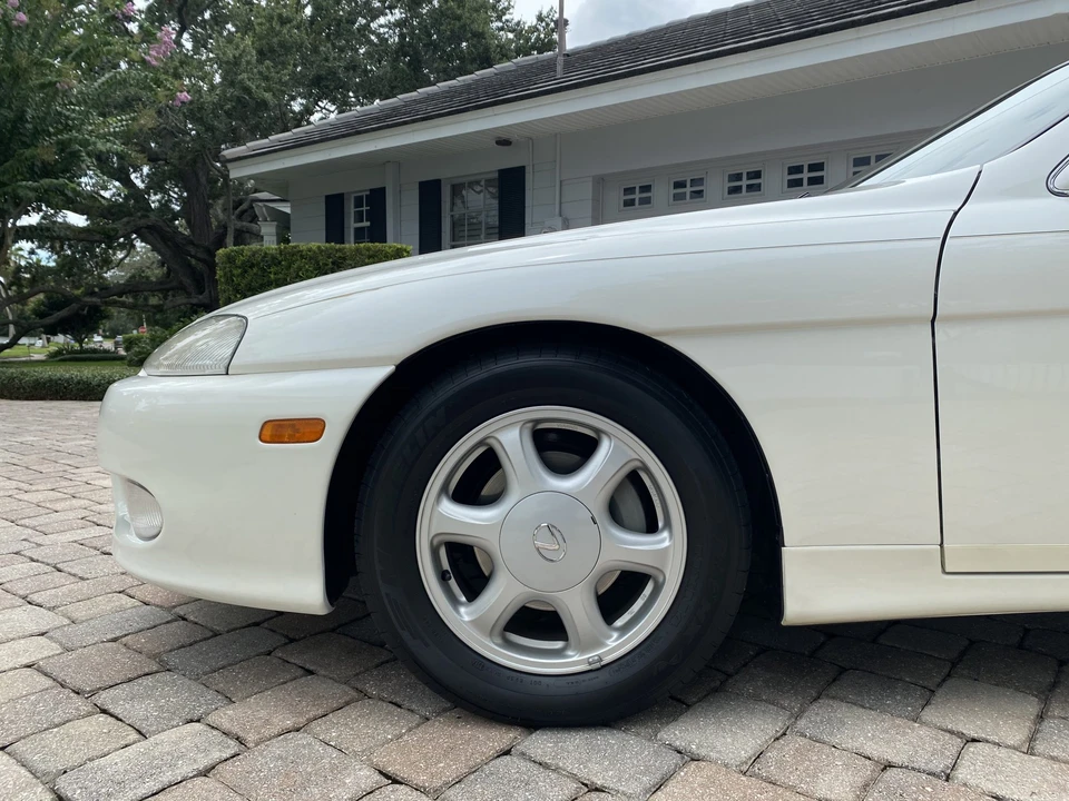 1997 Lexus SC400 - Image 25 of 31