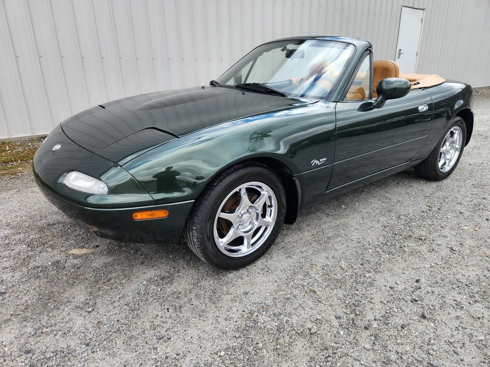 1997 Mazda NA MX-5 Miata - Image 2 of 31