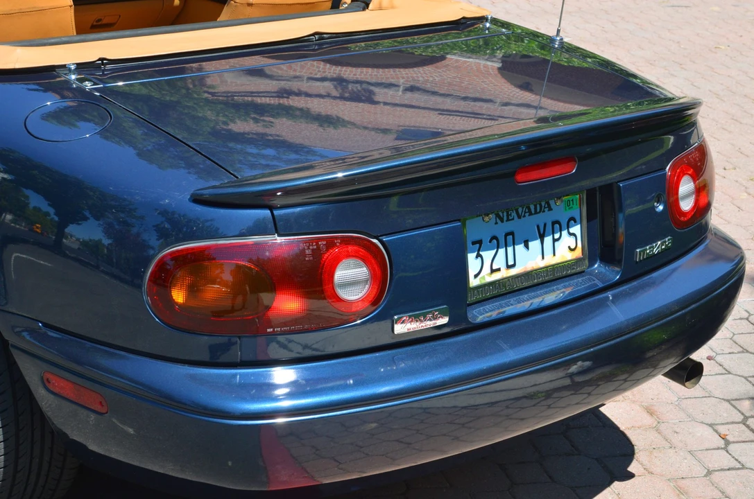 1997 Mazda NA MX-5 Miata - Image 17 of 31