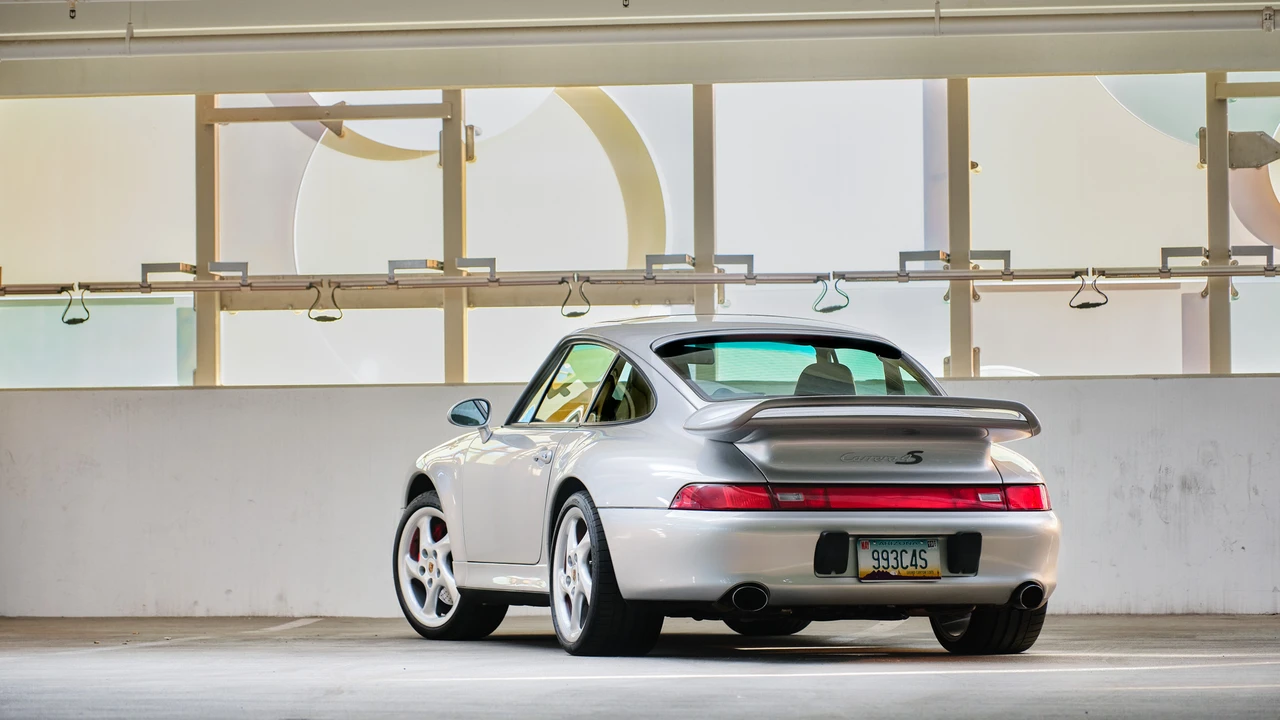 1997 Porsche 993 Carrera 4S - Image 7 of 31