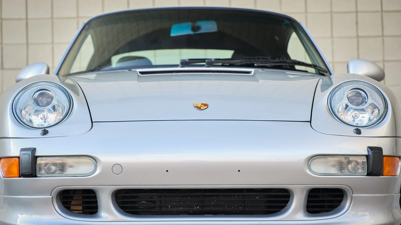 1997 Porsche 993 Carrera 4S - Image 23 of 31