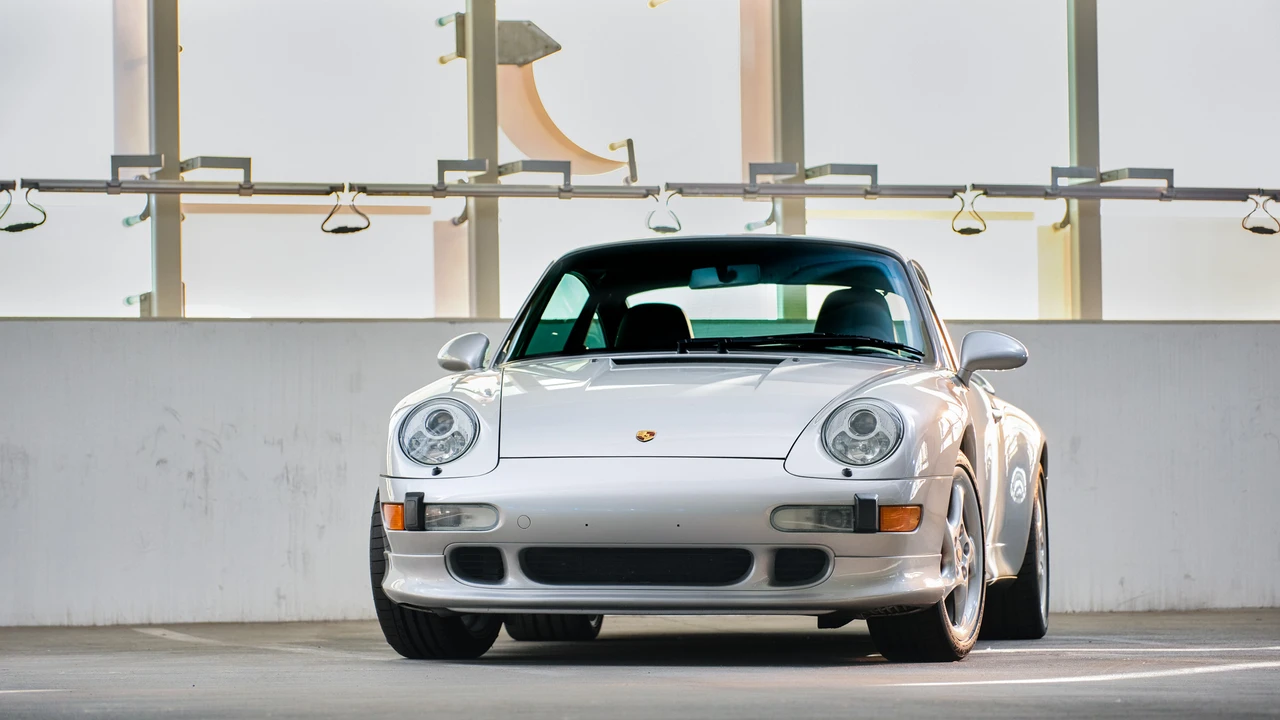 1997 Porsche 993 Carrera 4S - Image 2 of 31