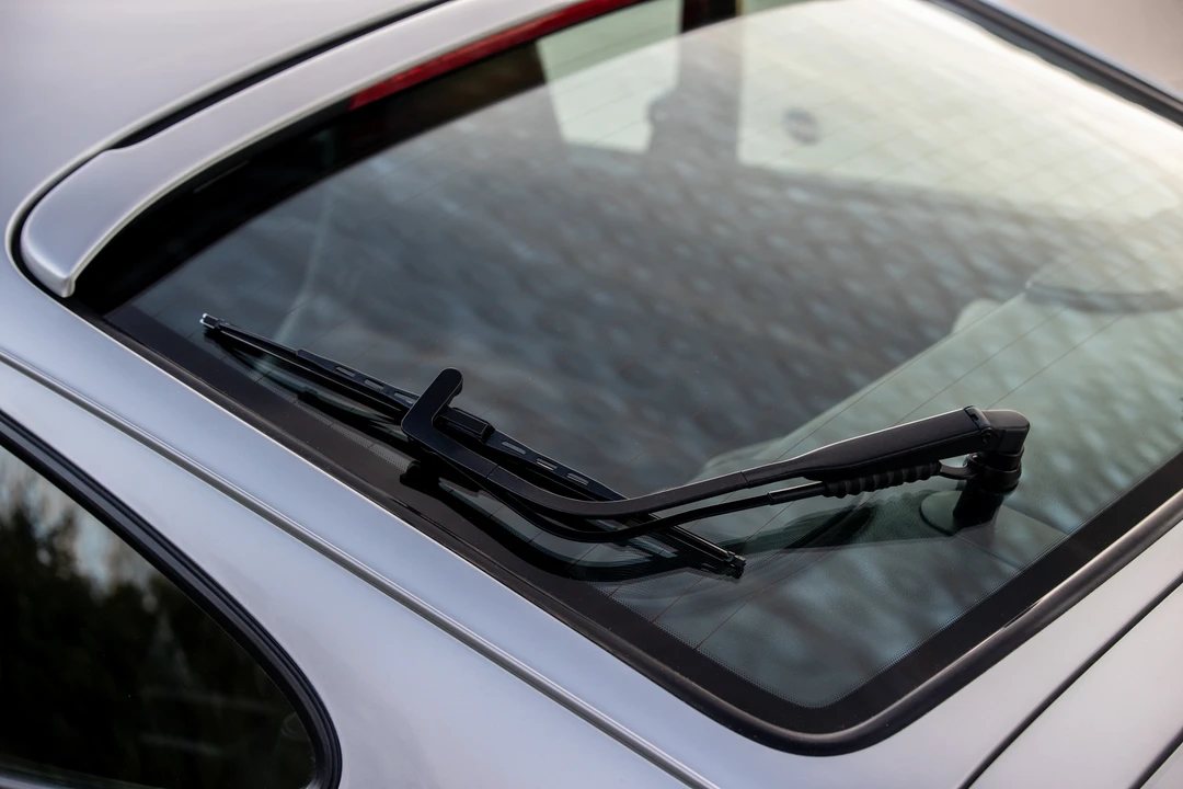 1997 Porsche 993 Carrera 4S - Image 29 of 31