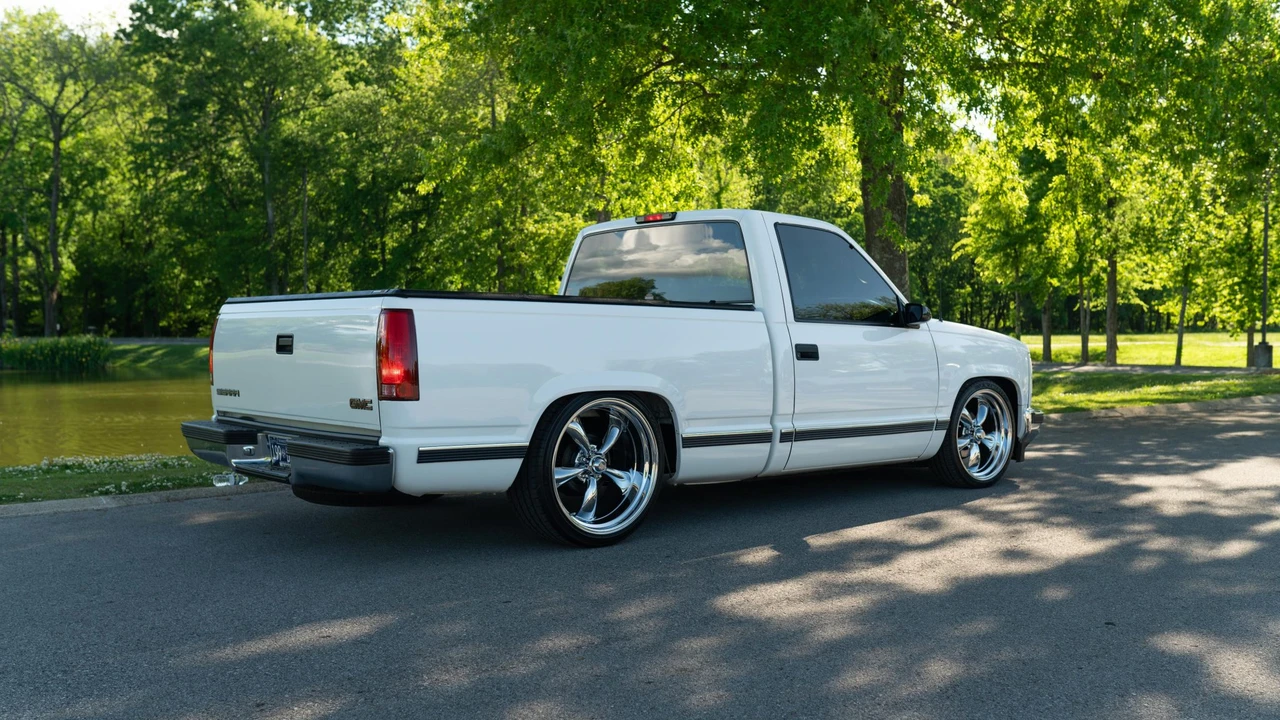 1998 GMC Sierra 1st Gen - Image 5 of 31